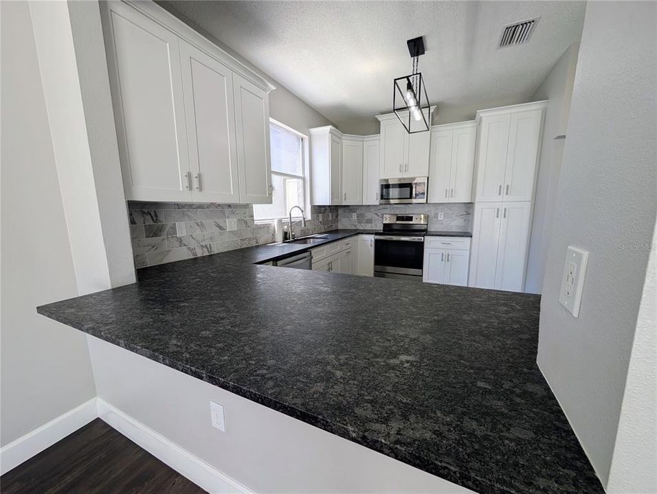 For Sale: $450,000 (3 beds, 2 baths, 1972 Square Feet)