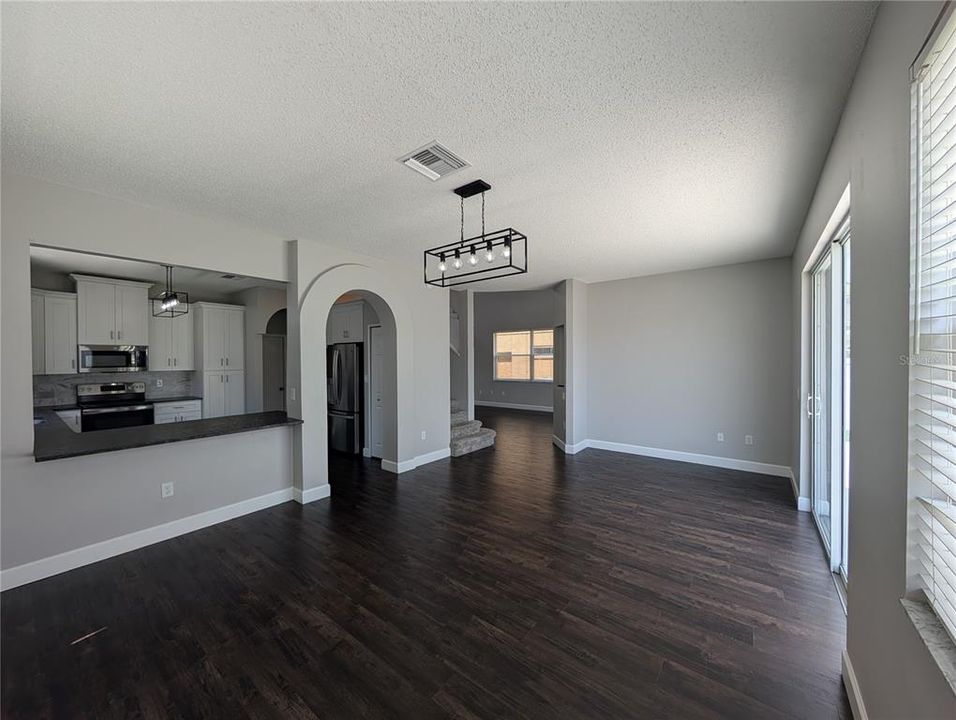 For Sale: $450,000 (3 beds, 2 baths, 1972 Square Feet)