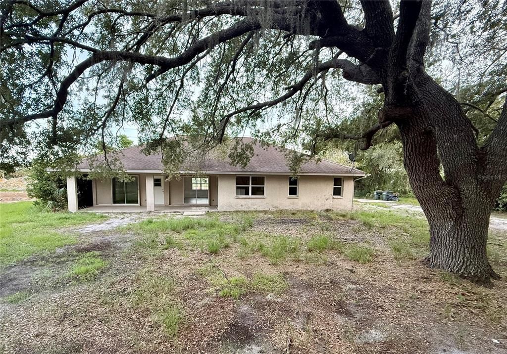 For Sale: $249,000 (3 beds, 2 baths, 1615 Square Feet)
