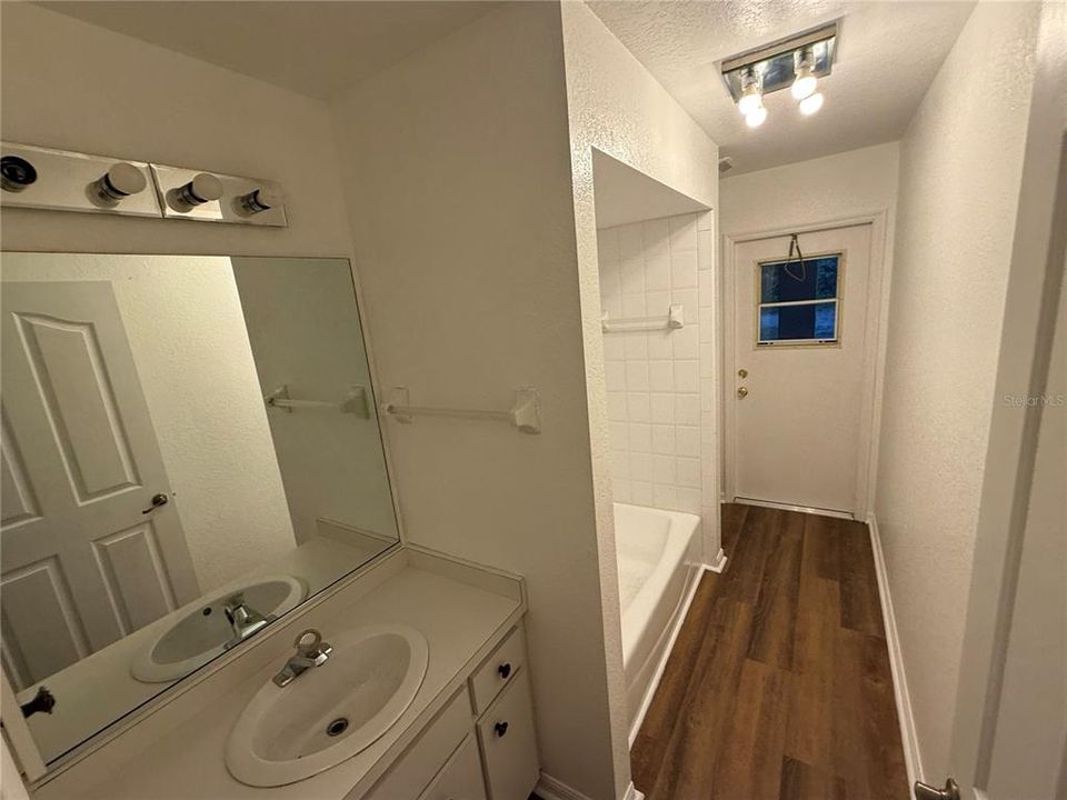 For Sale: $249,000 (3 beds, 2 baths, 1615 Square Feet)
