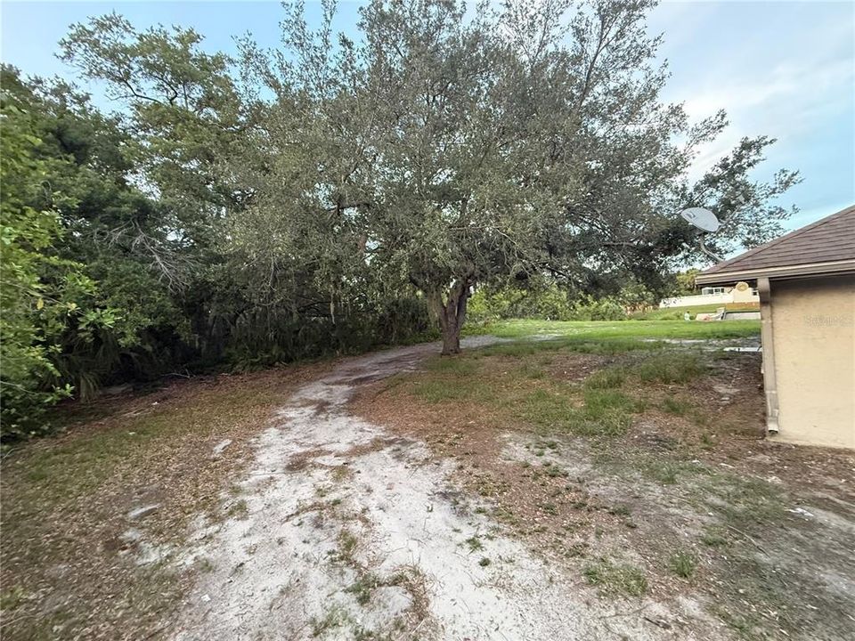 For Sale: $249,000 (3 beds, 2 baths, 1615 Square Feet)