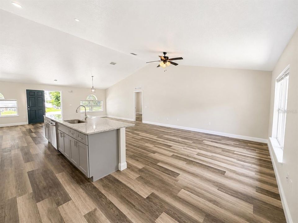 For Rent: $2,650 (4 beds, 2 baths, 2302 Square Feet)