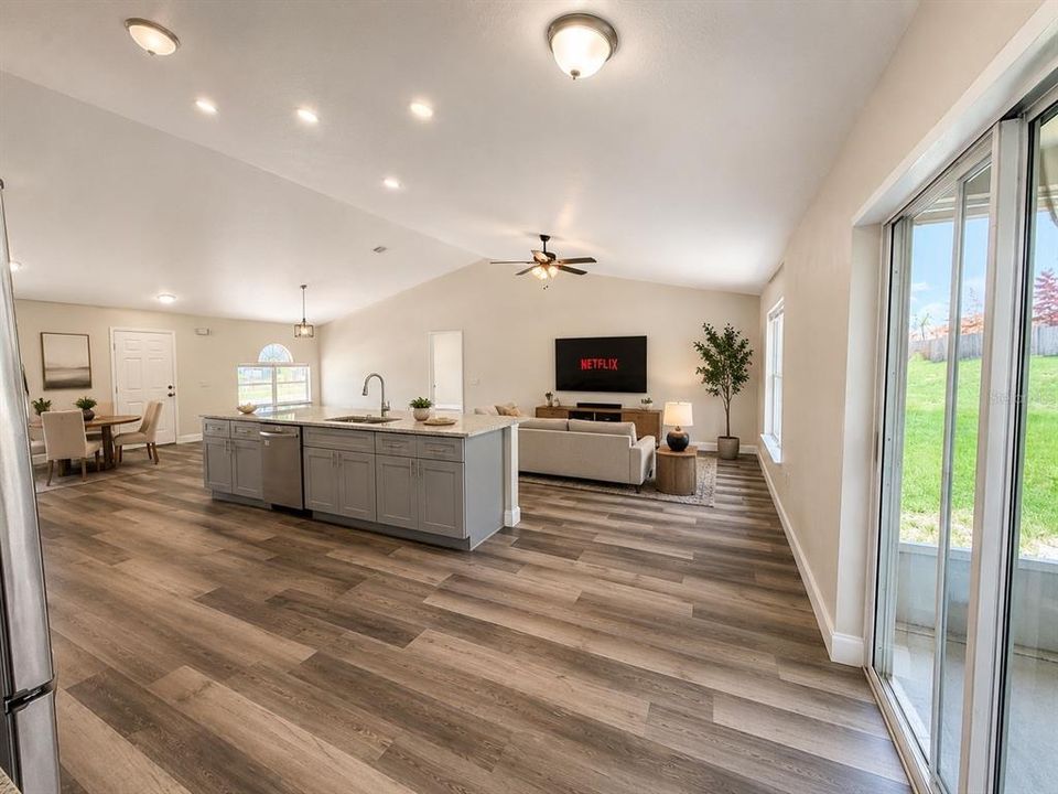 For Rent: $2,650 (4 beds, 2 baths, 2302 Square Feet)