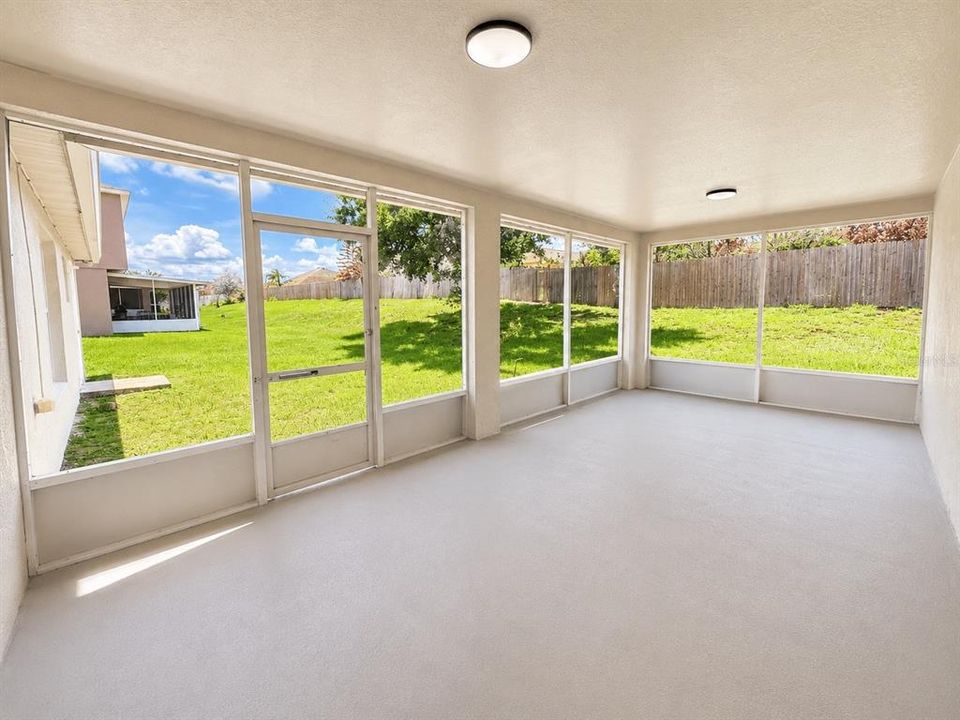 For Rent: $2,650 (4 beds, 2 baths, 2302 Square Feet)
