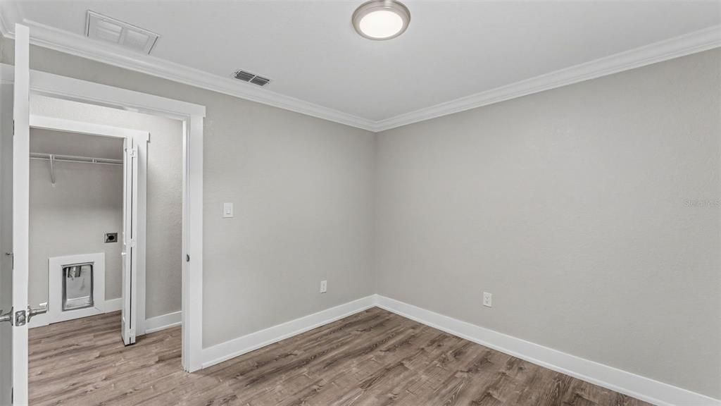For Sale: $285,000 (3 beds, 2 baths, 1122 Square Feet)