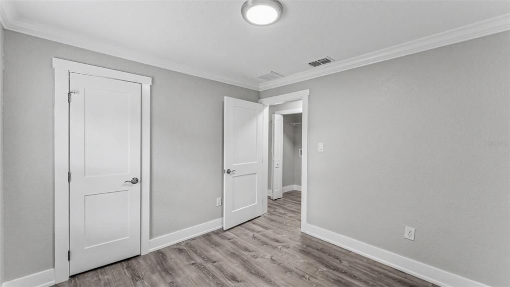 For Sale: $285,000 (3 beds, 2 baths, 1122 Square Feet)