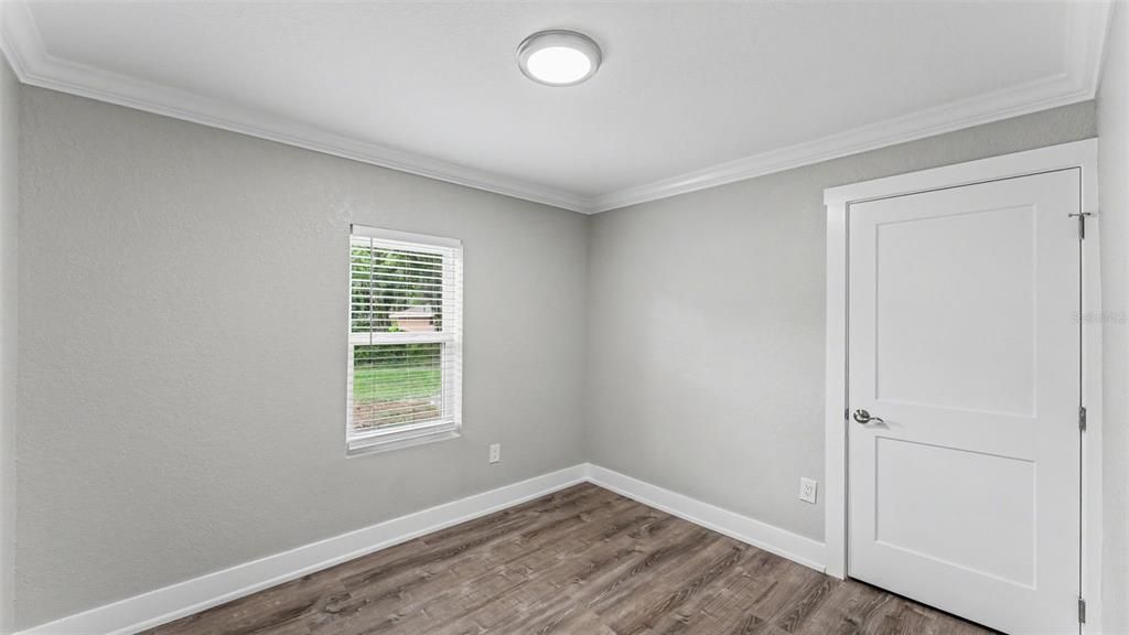 For Sale: $285,000 (3 beds, 2 baths, 1122 Square Feet)