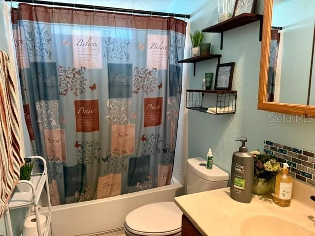For Sale: $188,000 (3 beds, 2 baths, 1716 Square Feet)