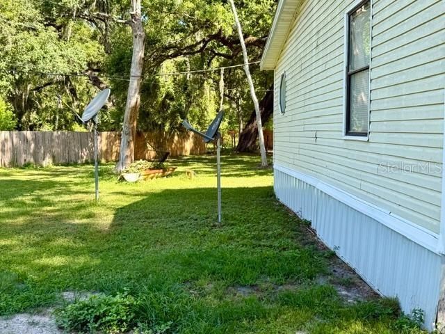 For Sale: $188,000 (3 beds, 2 baths, 1716 Square Feet)
