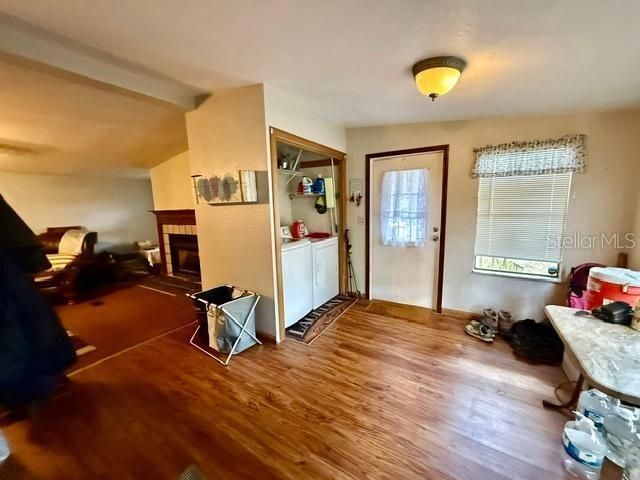 For Sale: $188,000 (3 beds, 2 baths, 1716 Square Feet)