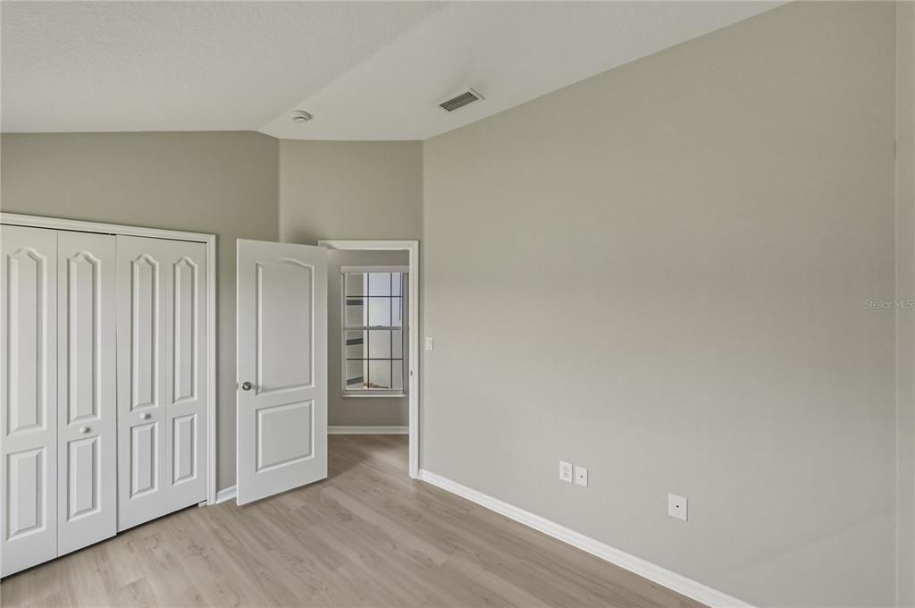 For Sale: $370,000 (3 beds, 2 baths, 1715 Square Feet)