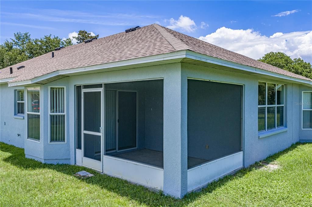 For Sale: $370,000 (3 beds, 2 baths, 1715 Square Feet)
