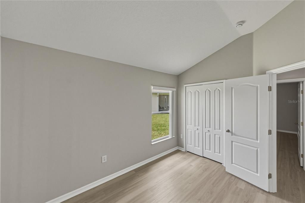 For Sale: $370,000 (3 beds, 2 baths, 1715 Square Feet)
