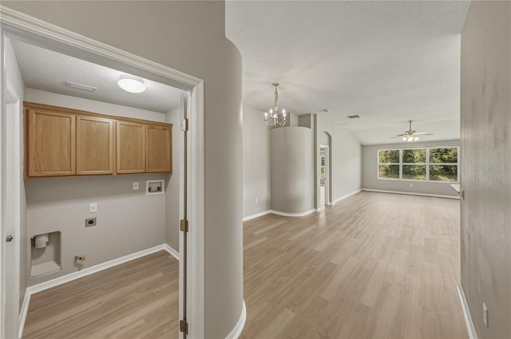 For Sale: $370,000 (3 beds, 2 baths, 1715 Square Feet)