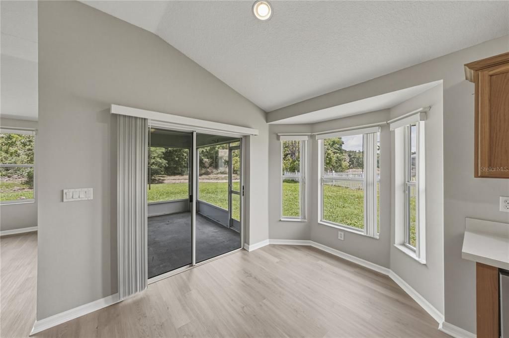 For Sale: $370,000 (3 beds, 2 baths, 1715 Square Feet)