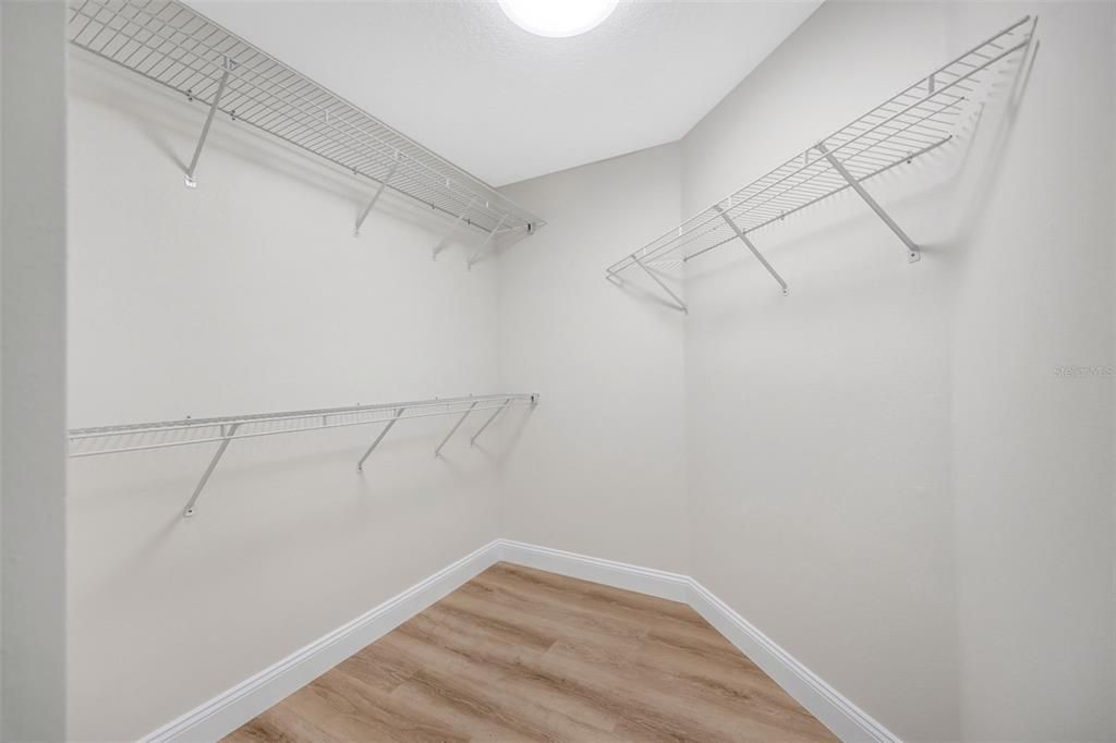 For Sale: $335,000 (3 beds, 2 baths, 1430 Square Feet)