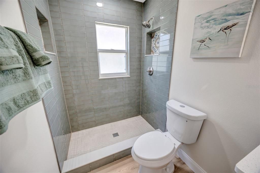For Sale: $335,000 (3 beds, 2 baths, 1430 Square Feet)