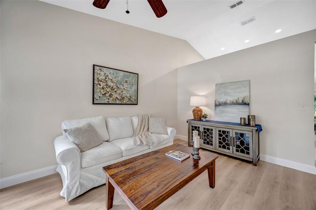 For Sale: $335,000 (3 beds, 2 baths, 1430 Square Feet)