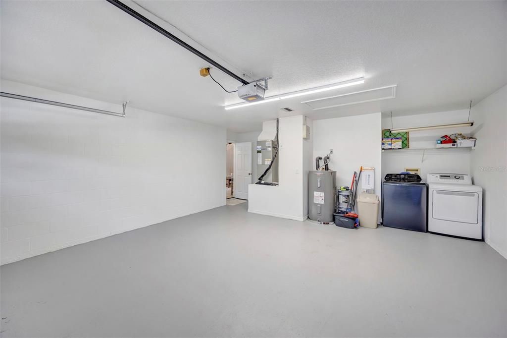 For Sale: $335,000 (3 beds, 2 baths, 1430 Square Feet)
