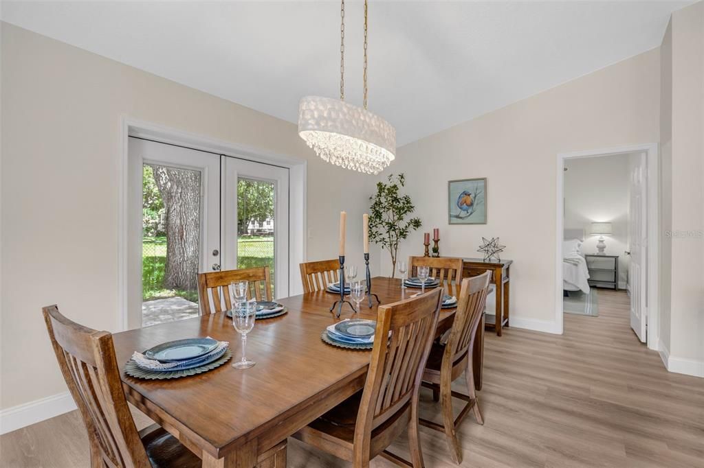For Sale: $335,000 (3 beds, 2 baths, 1430 Square Feet)