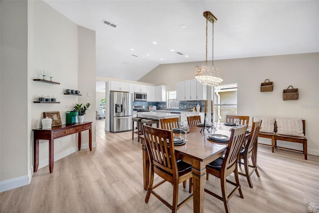 For Sale: $335,000 (3 beds, 2 baths, 1430 Square Feet)