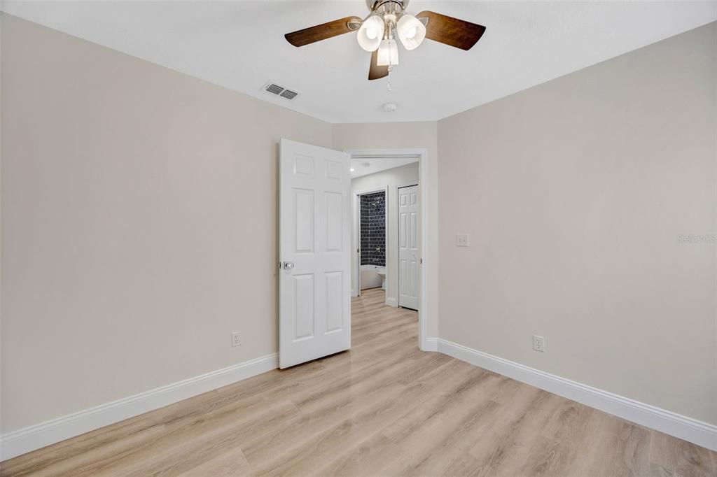 For Sale: $335,000 (3 beds, 2 baths, 1430 Square Feet)