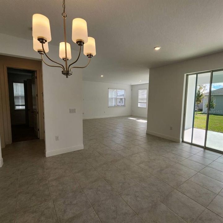 For Rent: $4,500 (5 beds, 5 baths, 4203 Square Feet)