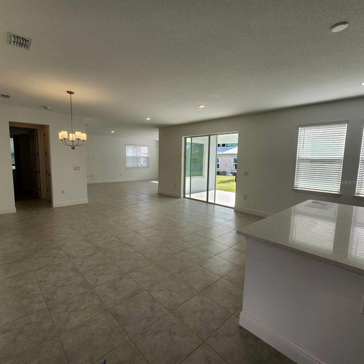 For Rent: $4,500 (5 beds, 5 baths, 4203 Square Feet)