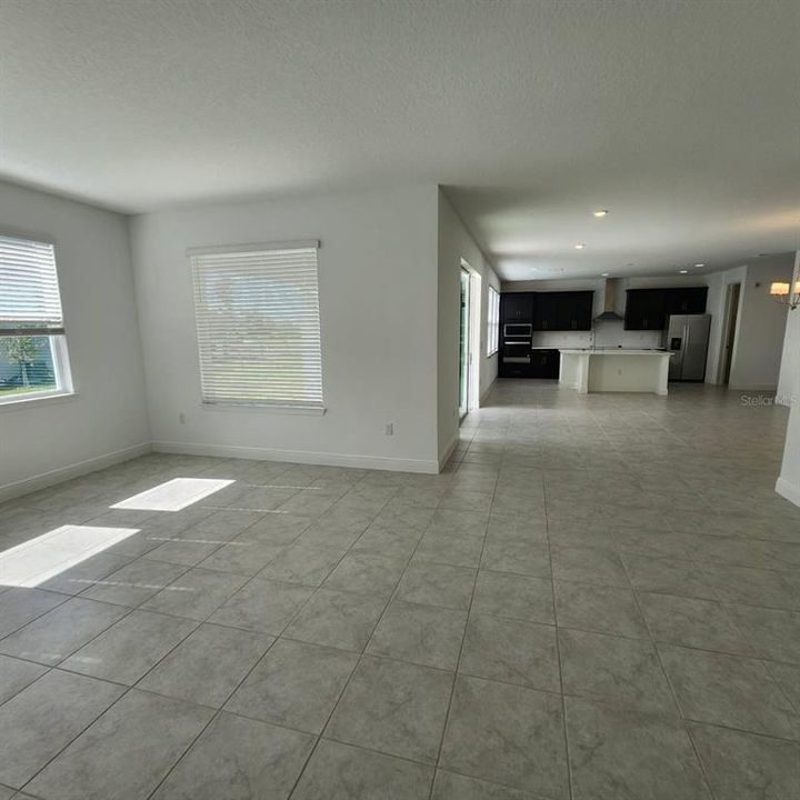 For Rent: $4,500 (5 beds, 5 baths, 4203 Square Feet)