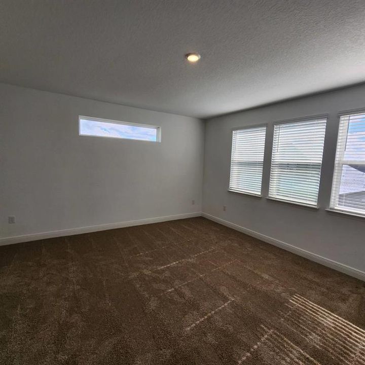 For Rent: $4,500 (5 beds, 5 baths, 4203 Square Feet)