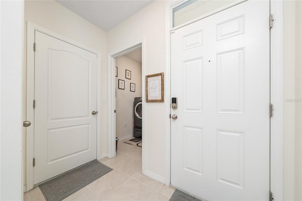 For Sale: $285,900 (3 beds, 2 baths, 1645 Square Feet)