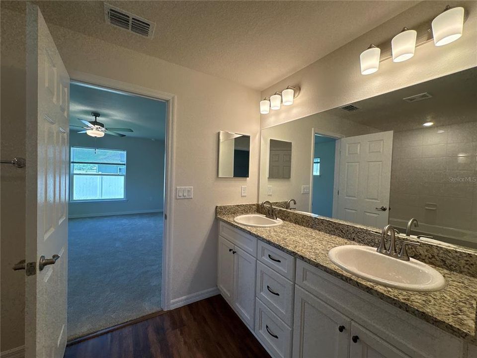 For Rent: $1,850 (3 beds, 2 baths, 1653 Square Feet)
