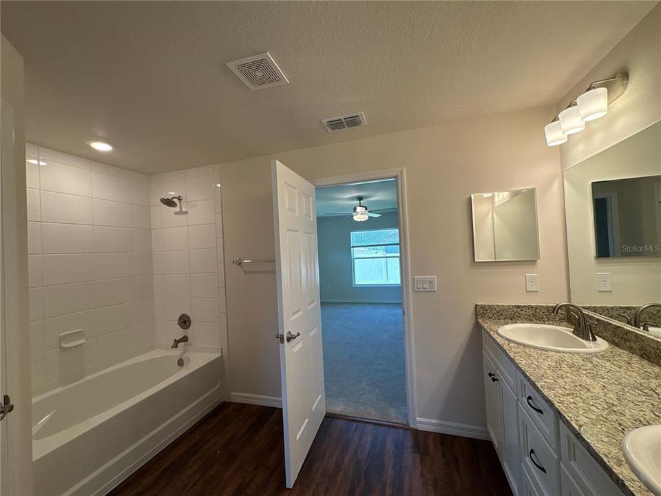 For Rent: $1,850 (3 beds, 2 baths, 1653 Square Feet)