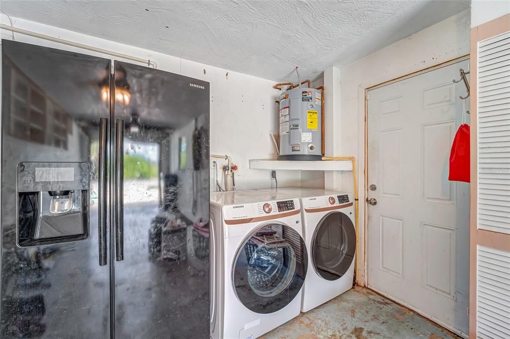 For Sale: $429,000 (2 beds, 2 baths, 1418 Square Feet)