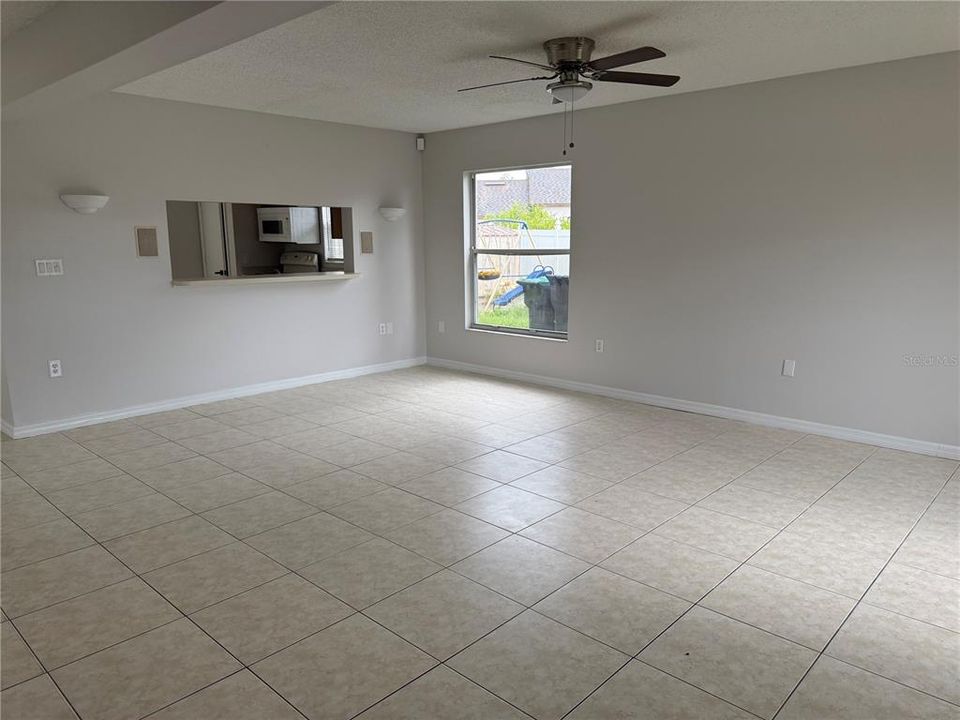 For Rent: $2,200 (3 beds, 2 baths, 1479 Square Feet)