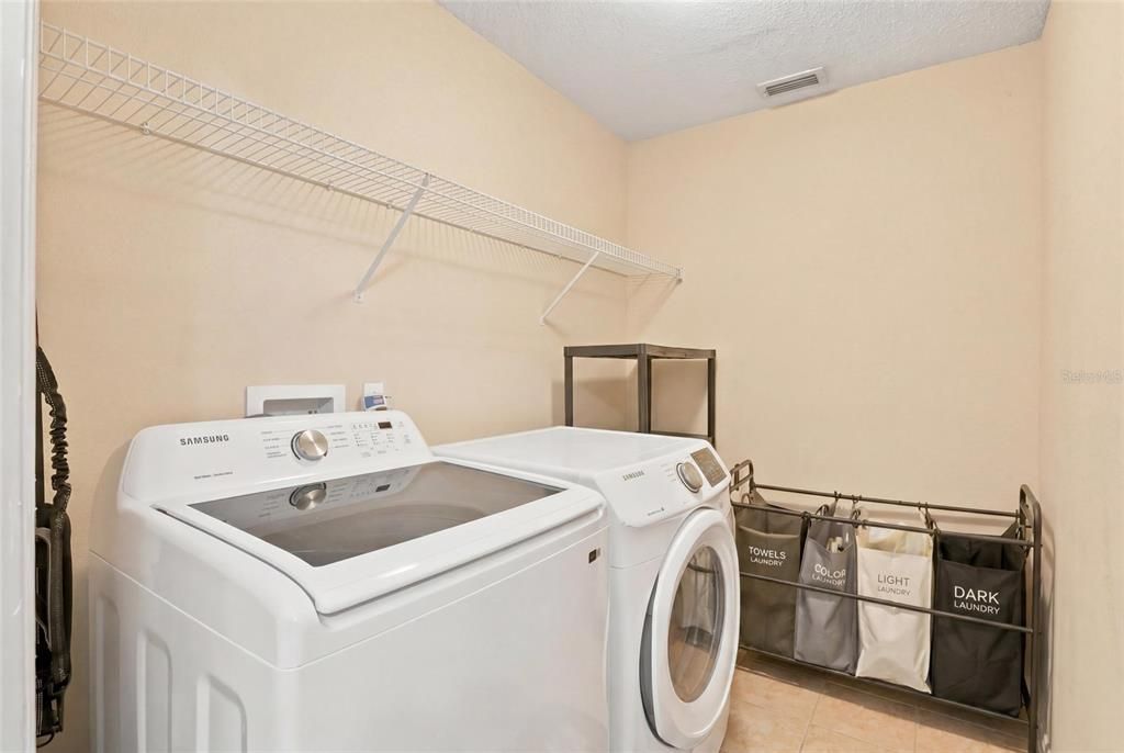 For Sale: $515,000 (3 beds, 2 baths, 1727 Square Feet)