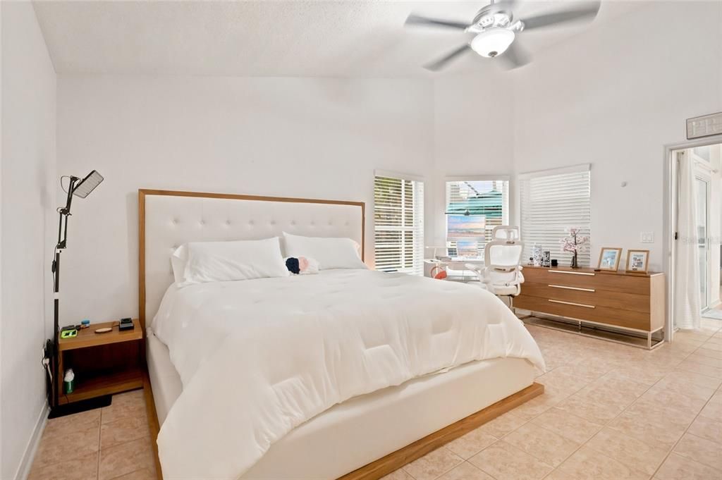 For Sale: $515,000 (3 beds, 2 baths, 1727 Square Feet)