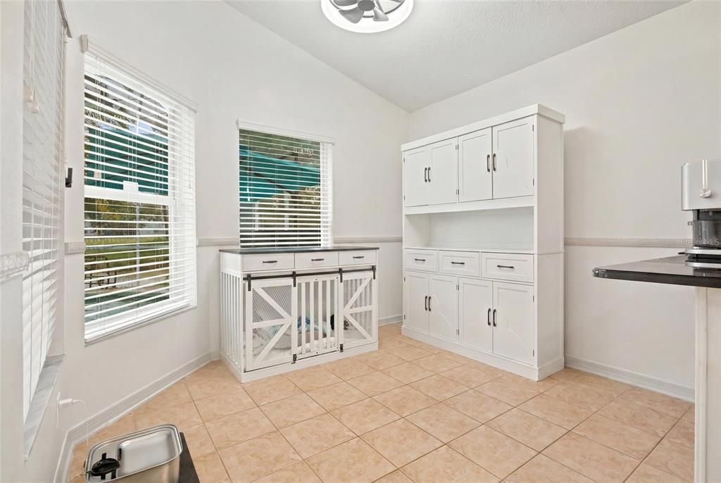 For Sale: $515,000 (3 beds, 2 baths, 1727 Square Feet)