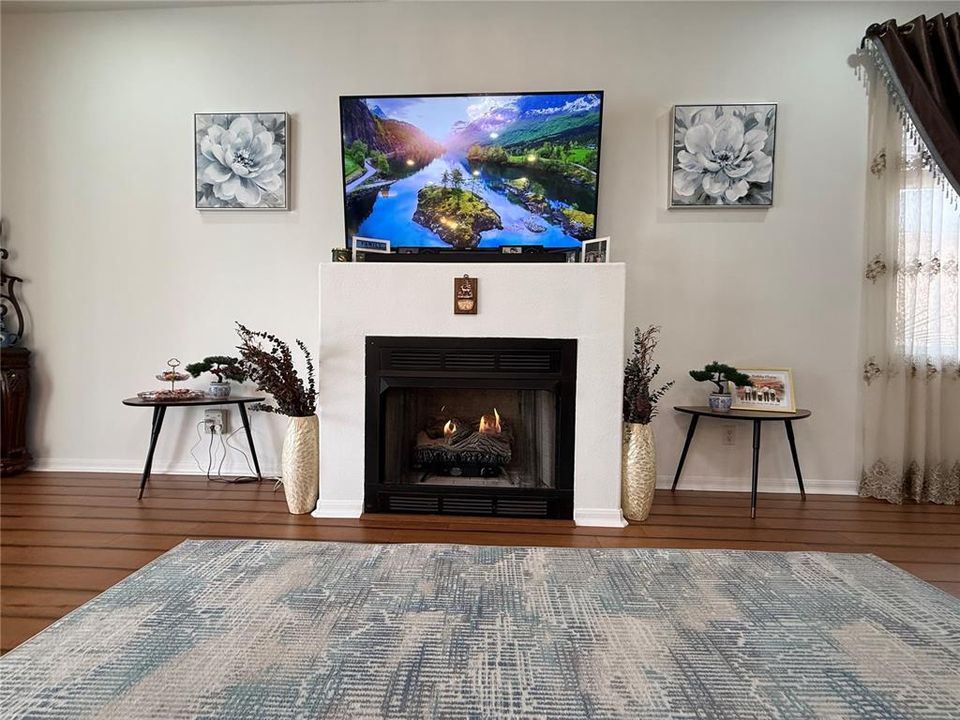 For Sale: $739,000 (5 beds, 3 baths, 3600 Square Feet)