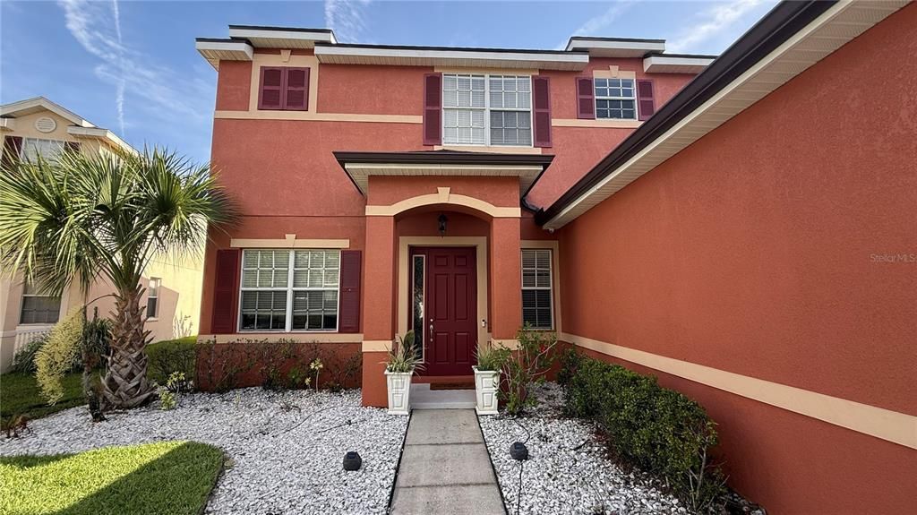 For Sale: $739,000 (5 beds, 3 baths, 3600 Square Feet)