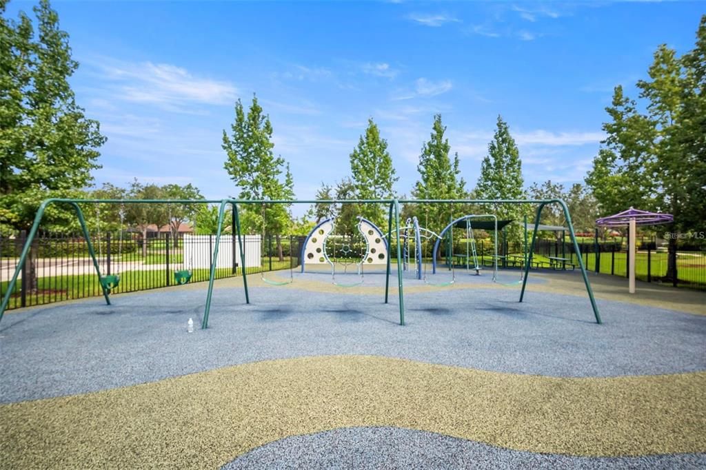 For Sale: $739,000 (5 beds, 3 baths, 3600 Square Feet)