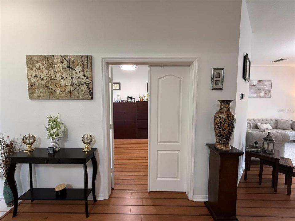 For Sale: $739,000 (5 beds, 3 baths, 3600 Square Feet)