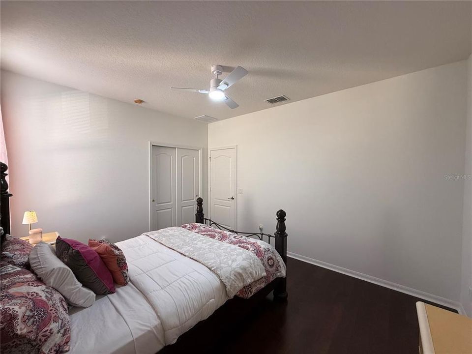 For Sale: $739,000 (5 beds, 3 baths, 3600 Square Feet)