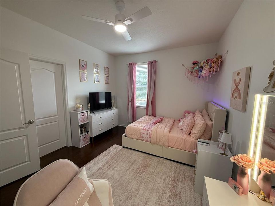 For Sale: $739,000 (5 beds, 3 baths, 3600 Square Feet)