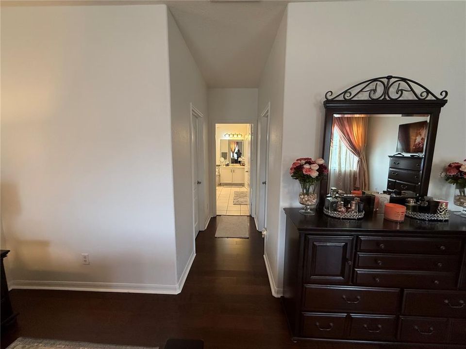 For Sale: $739,000 (5 beds, 3 baths, 3600 Square Feet)