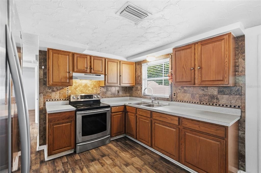 En Venta: $250,000 (3 camas, 1 baños, 1008 Pies cuadrados)