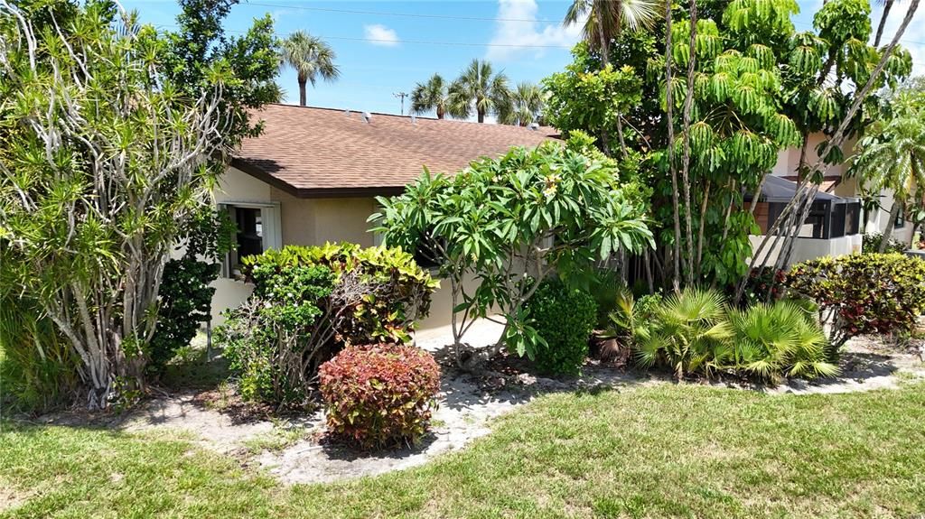 For Sale: $109,000 (3 beds, 1 baths, 897 Square Feet)