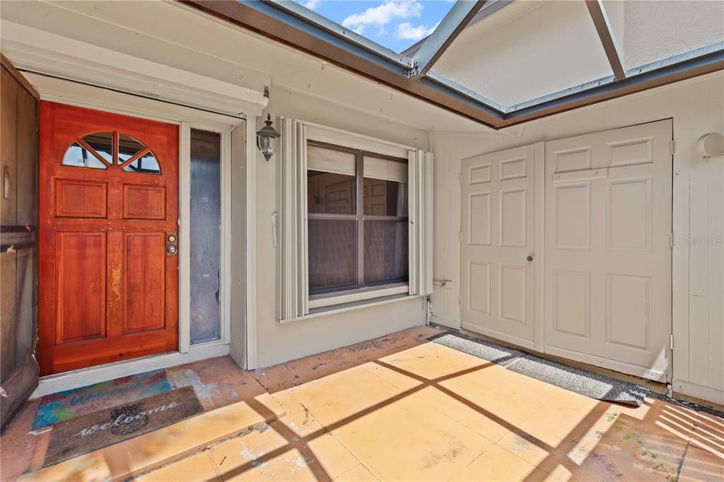 For Sale: $109,000 (3 beds, 1 baths, 897 Square Feet)