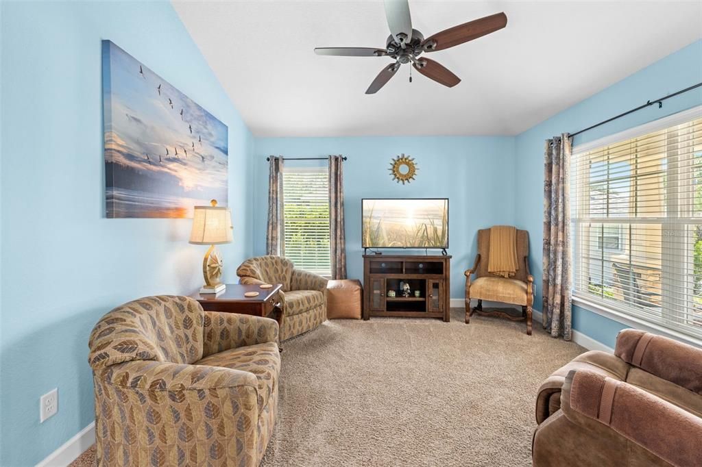 For Sale: $389,900 (4 beds, 3 baths, 2281 Square Feet)