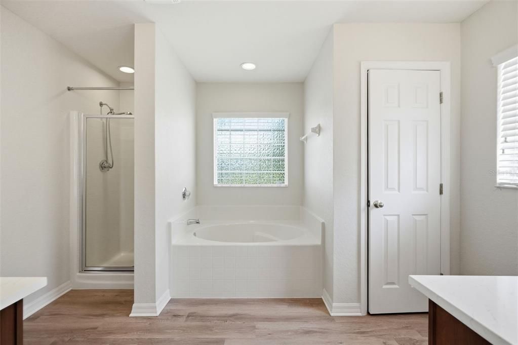 For Sale: $329,900 (3 beds, 2 baths, 1854 Square Feet)
